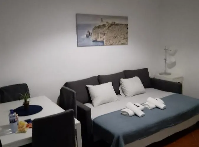 Apartament Oriente Dna Ii *